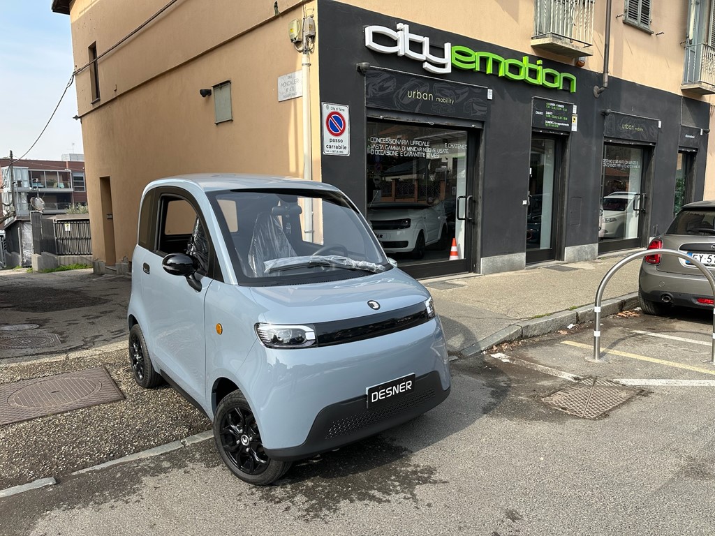 Desner AO5 blu pastello - microcar nuovo