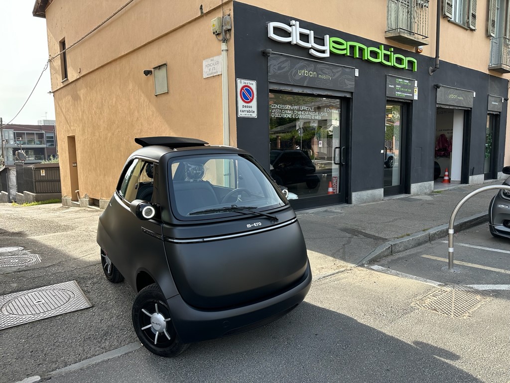 Microlino Microlino Competizione nero opaco - microcar km0