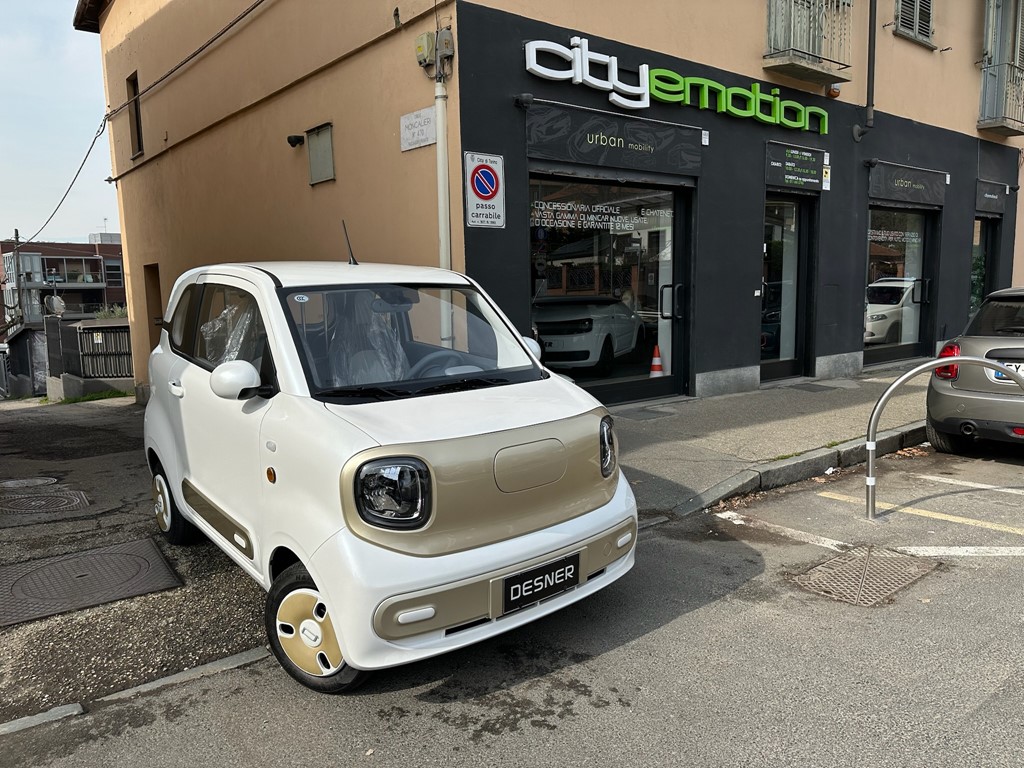 Desner Y300 Bianco perla/oro - microcar nuovo
