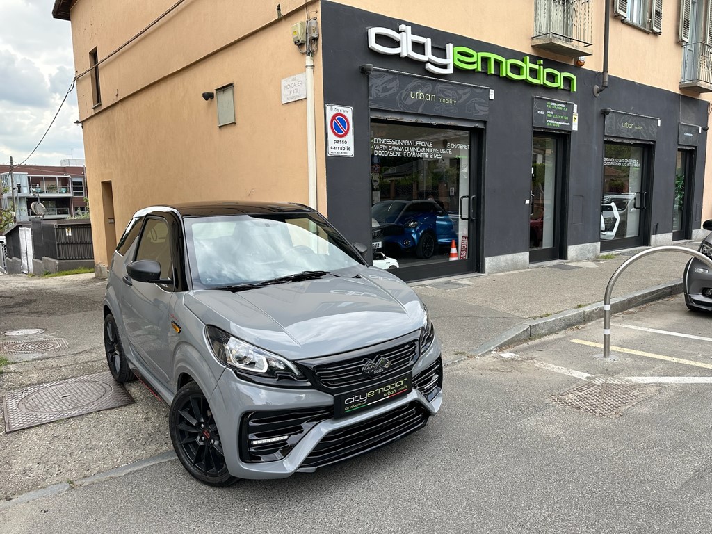 Ligier Js50 Sport Ultimate grigio asfalto - microcar usato