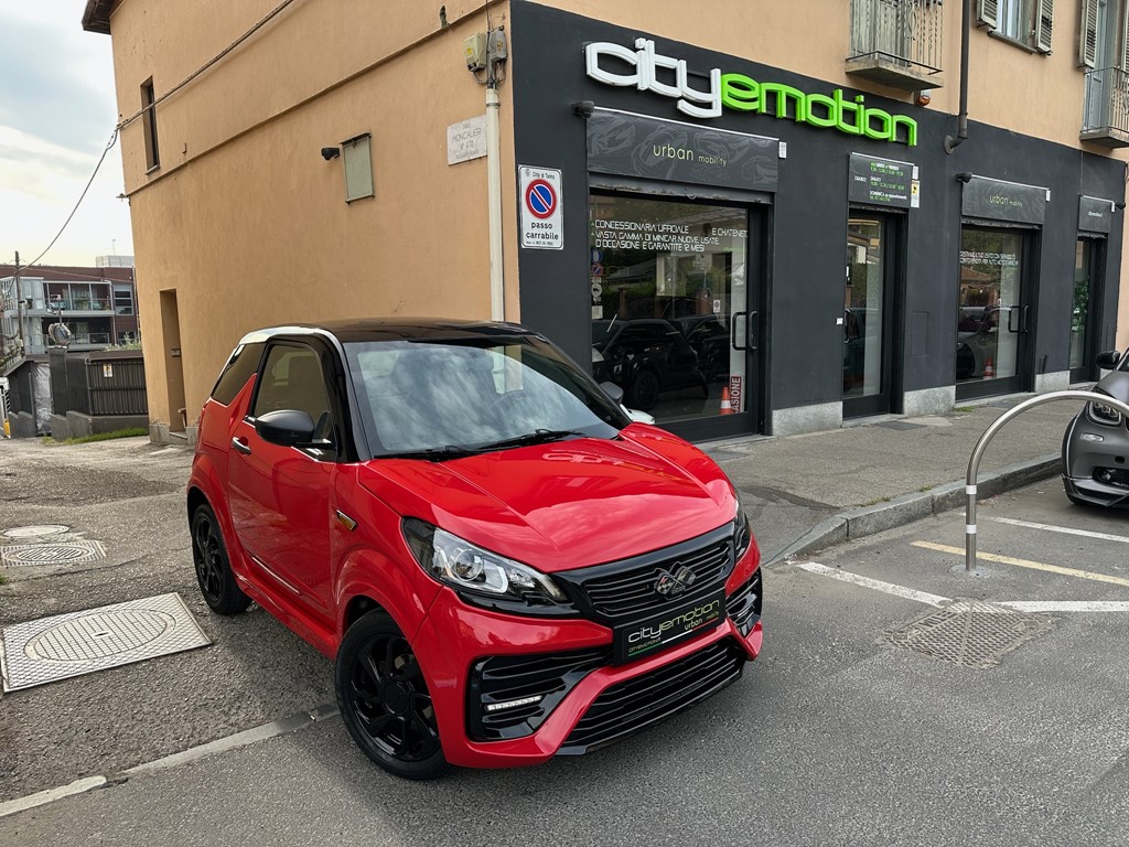 Ligier Js50 rosso - microcar usato